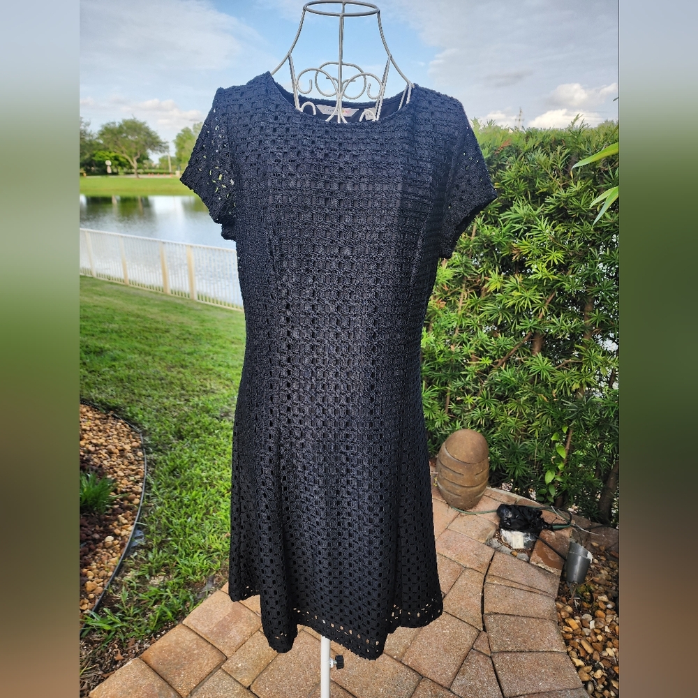 Women's Isaac Mizrahi Live Dress, Black lace, lined, size Small, EUC